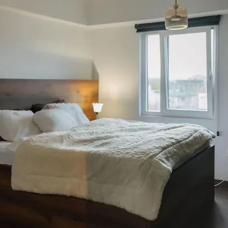 Apartment Retreat - With A View