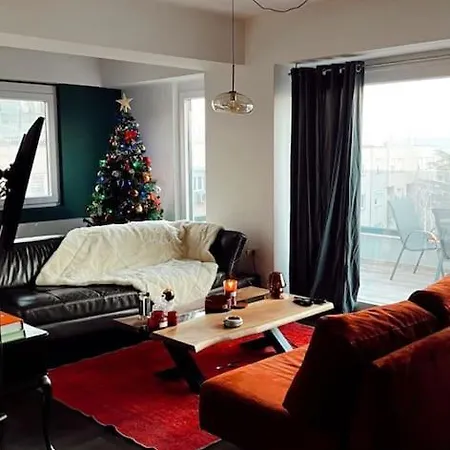 Retreat - With A View *